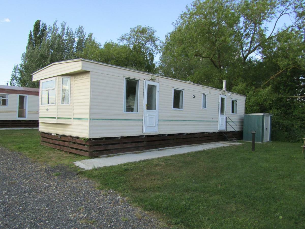 Fenlake Holiday Accommodation Metheringham Exterior foto