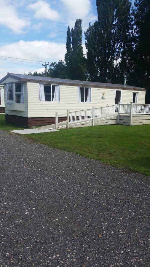 Fenlake Holiday Accommodation Metheringham Exterior foto